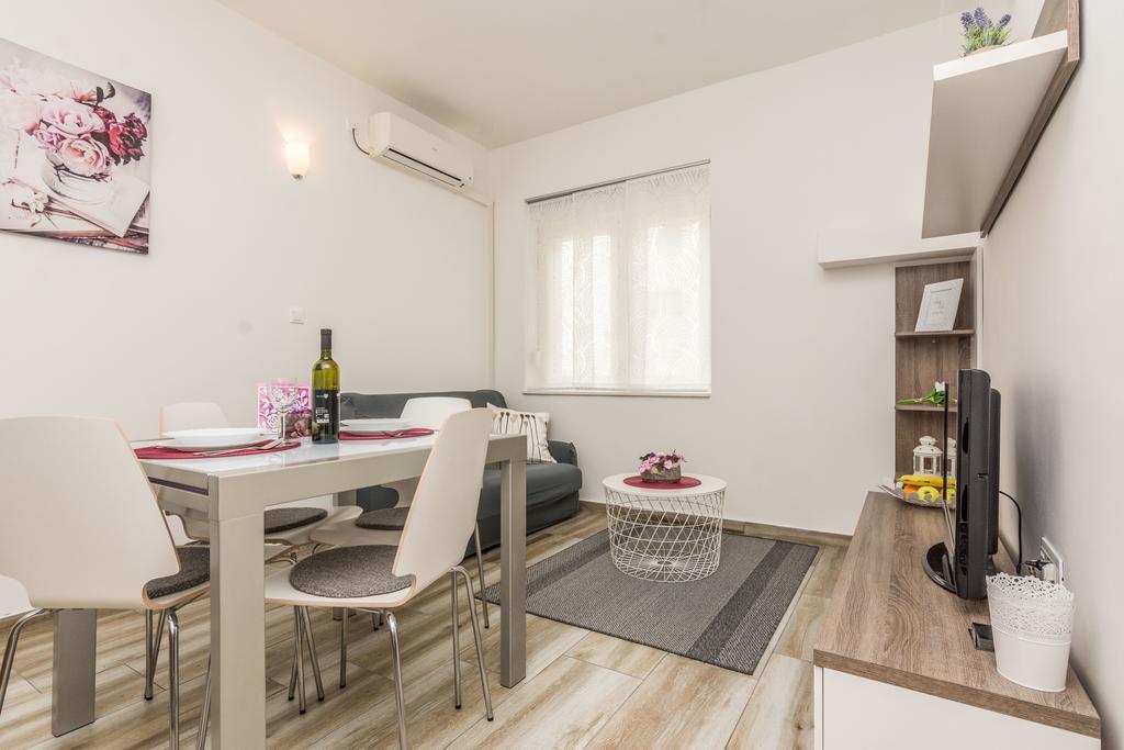 Melita Center Apartment 扎达尔 外观 照片